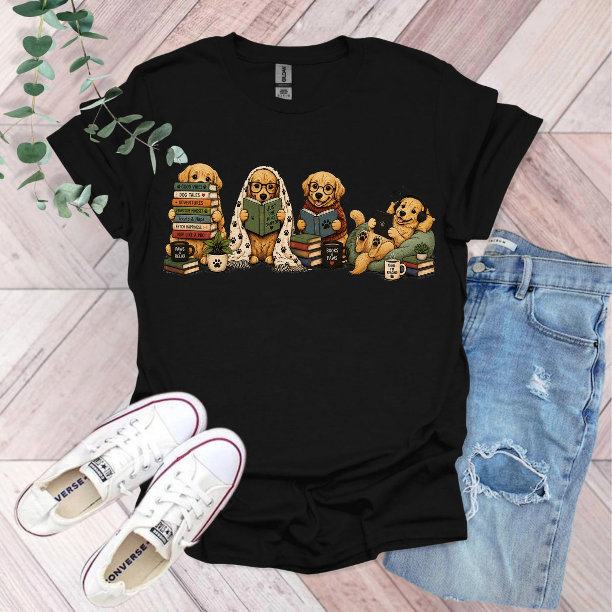 Golden Retriever Reading Books Fall T-Shirt