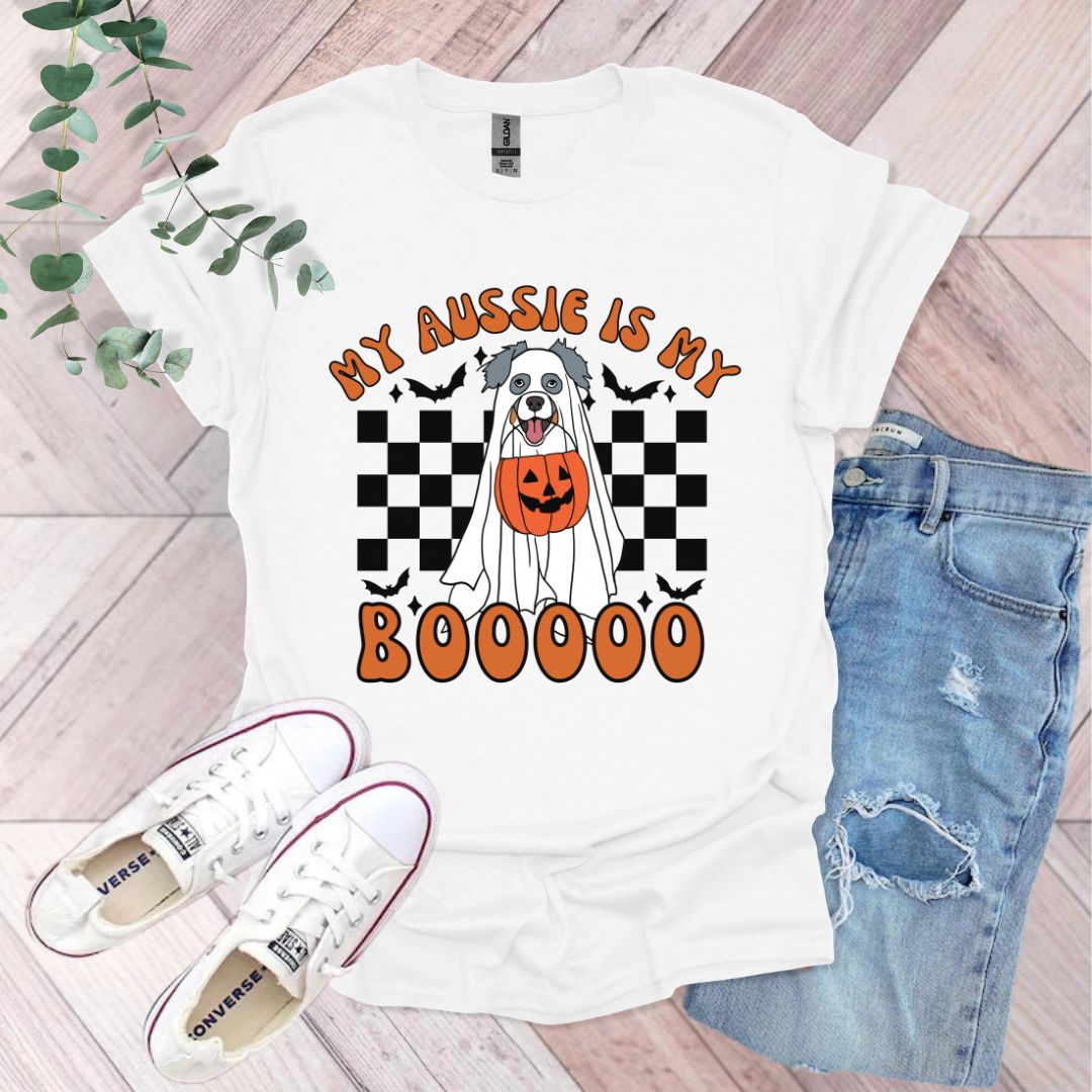 a white shirt that says my aussie is my boooo