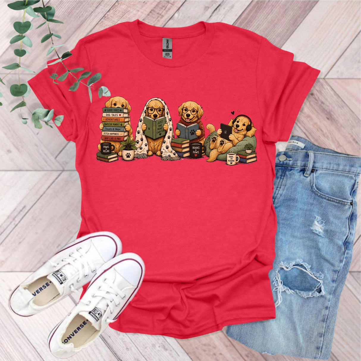 Golden Retriever Reading Books Fall T-Shirt
