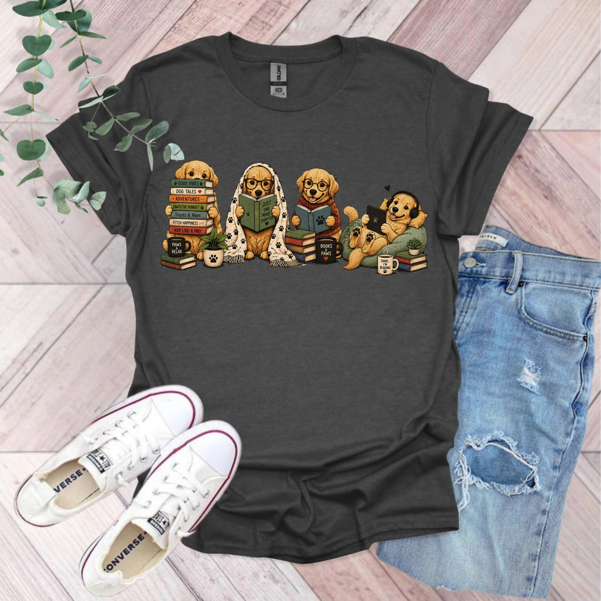 Golden Retriever Reading Books Fall T-Shirt