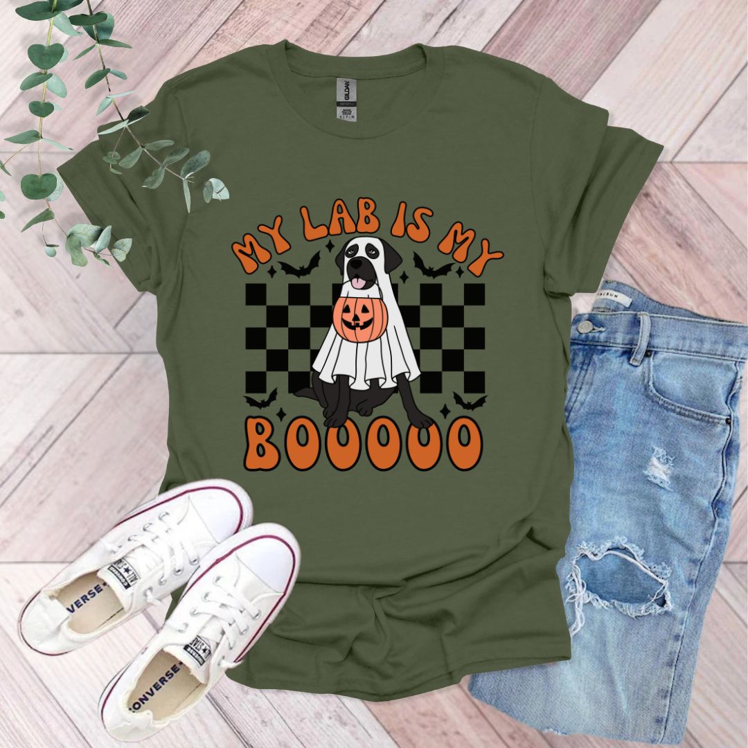 a t - shirt that says, my lab is my booooo